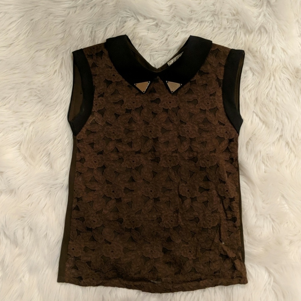 Chloe K XS olive blouse